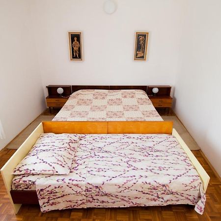 Apartman Kristina Apartment บานโจเล ภายนอก รูปภาพ