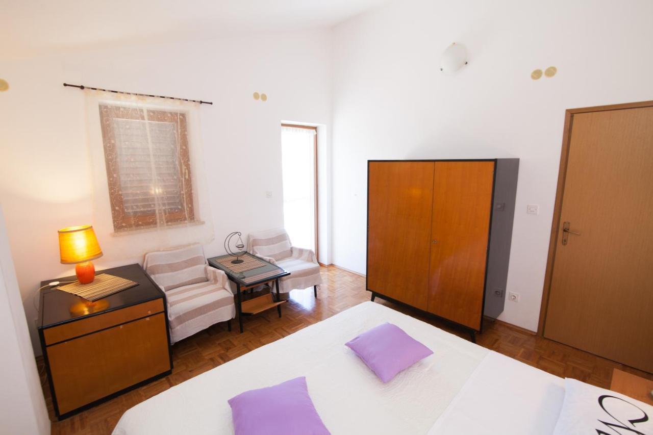 Apartman Kristina Apartment บานโจเล ภายนอก รูปภาพ