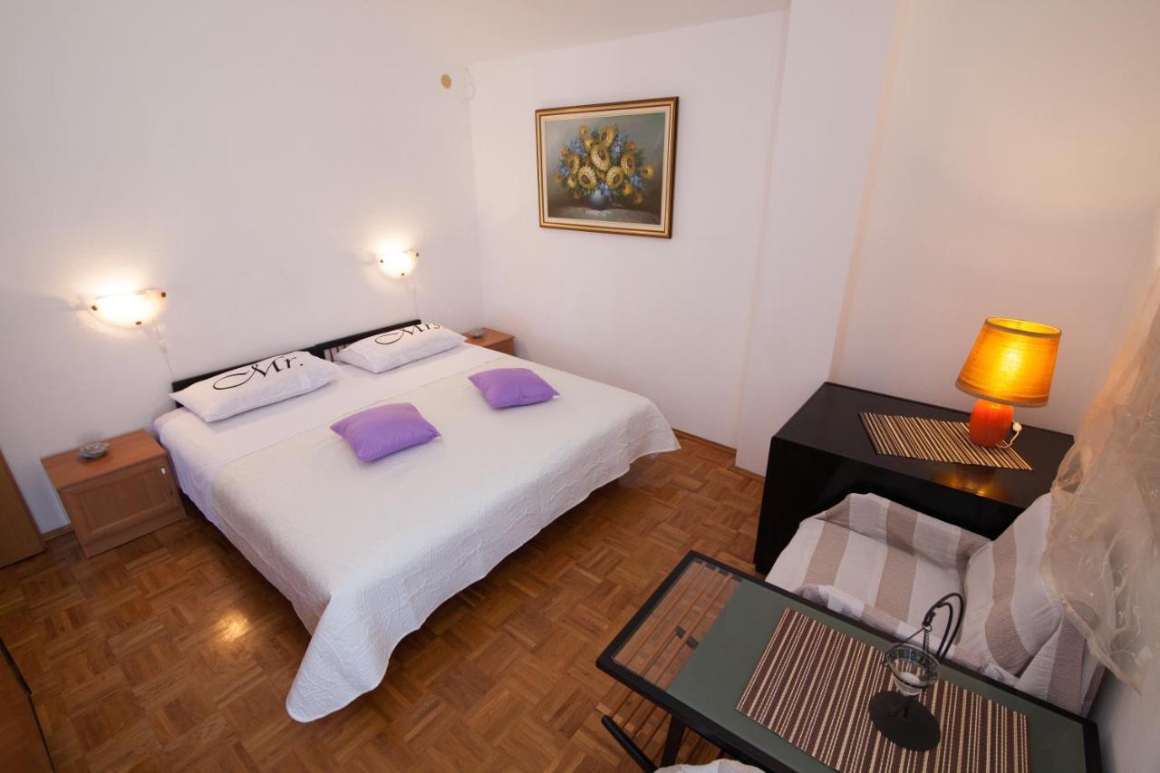 Apartman Kristina Apartment บานโจเล ภายนอก รูปภาพ