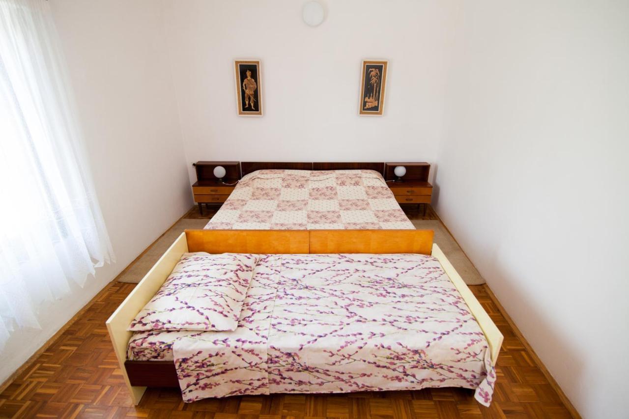Apartman Kristina Apartment บานโจเล ภายนอก รูปภาพ