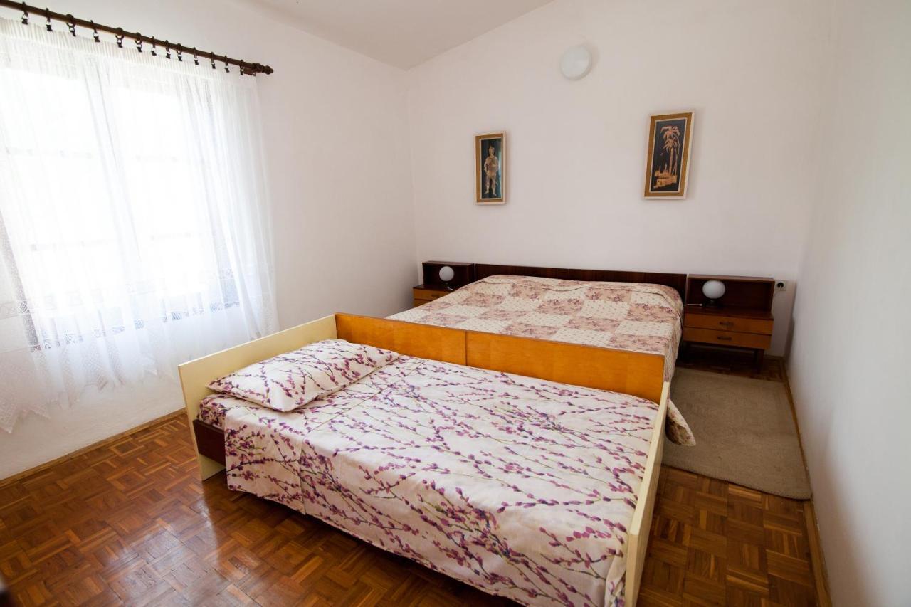 Apartman Kristina Apartment บานโจเล ภายนอก รูปภาพ